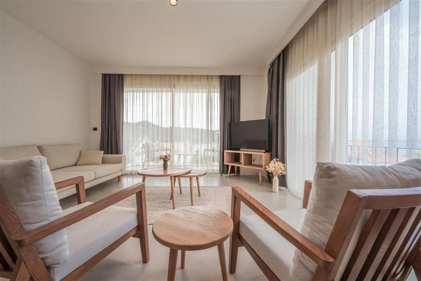 פאטהיה Gizz Suites City מלון דירות
