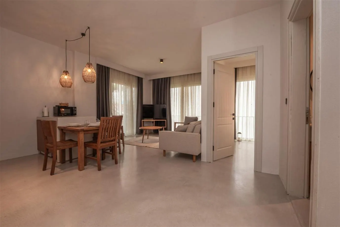 Gizz Suites City 페티예